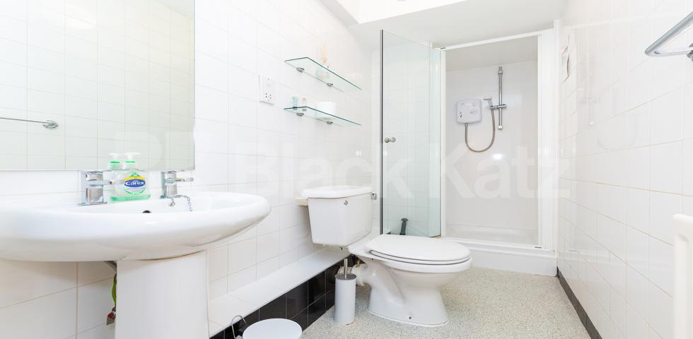 			NEW INSTRUCTION!, 2 Bedroom, 1 bath, 1 reception Flat			 Bedford Place, RUSSELL SQUARE